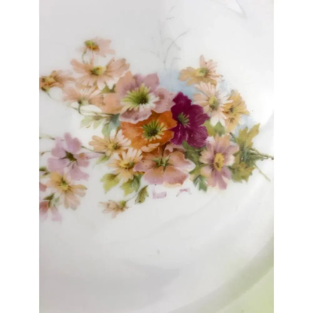 Antique Unmarked Hand Painted Porcelain Plate Green White Floral Gold Trim‎